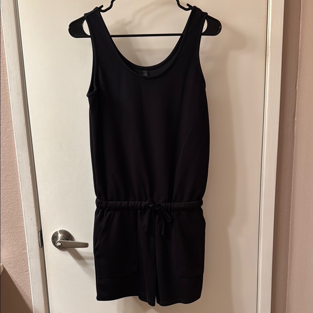 GAIAM Black Casual Shorts with Elastic Waistband